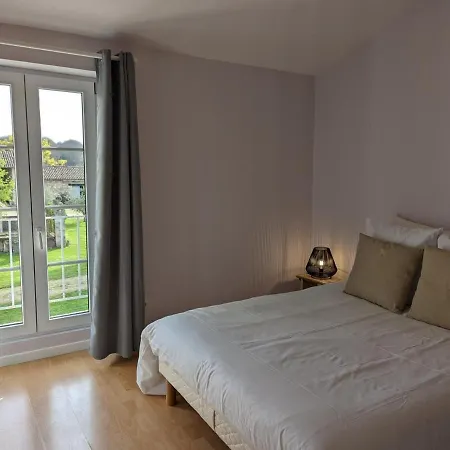 Tatil Evi Familial Avec Piscine Chauffee Et Wifi, Au Coeur De La Nature, Proche Chadurie, Charente - Fr-1-653-172