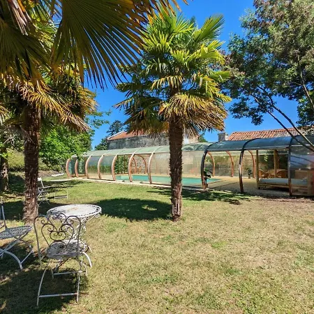 Tatil Evi Familial Avec Piscine Chauffee Et Wifi, Au Coeur De La Nature, Proche Chadurie, Charente - Fr-1-653-172 Montmoreau